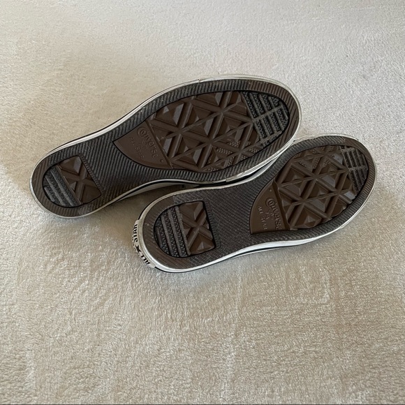 Converse Low Tops - Picture 7 of 7